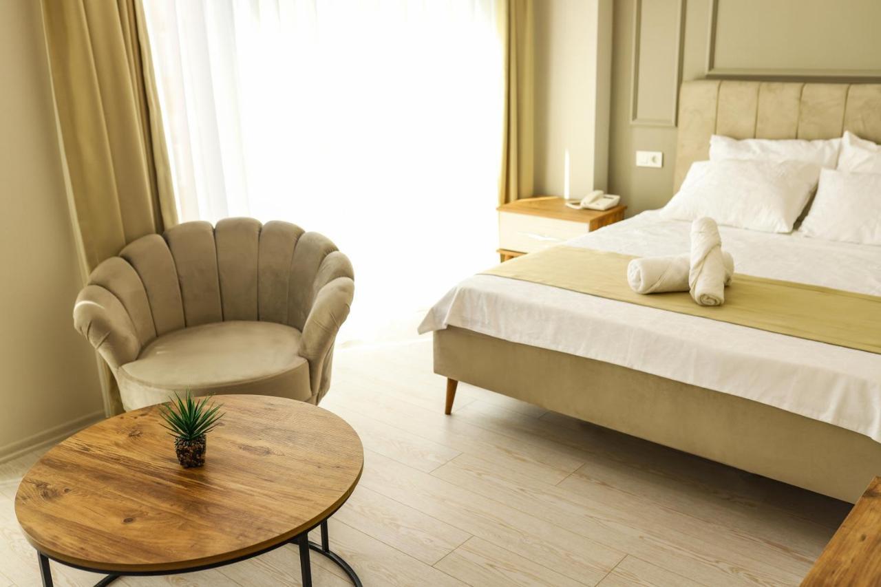 Petra Hotel Tuzla Istanbul Bagian luar foto
