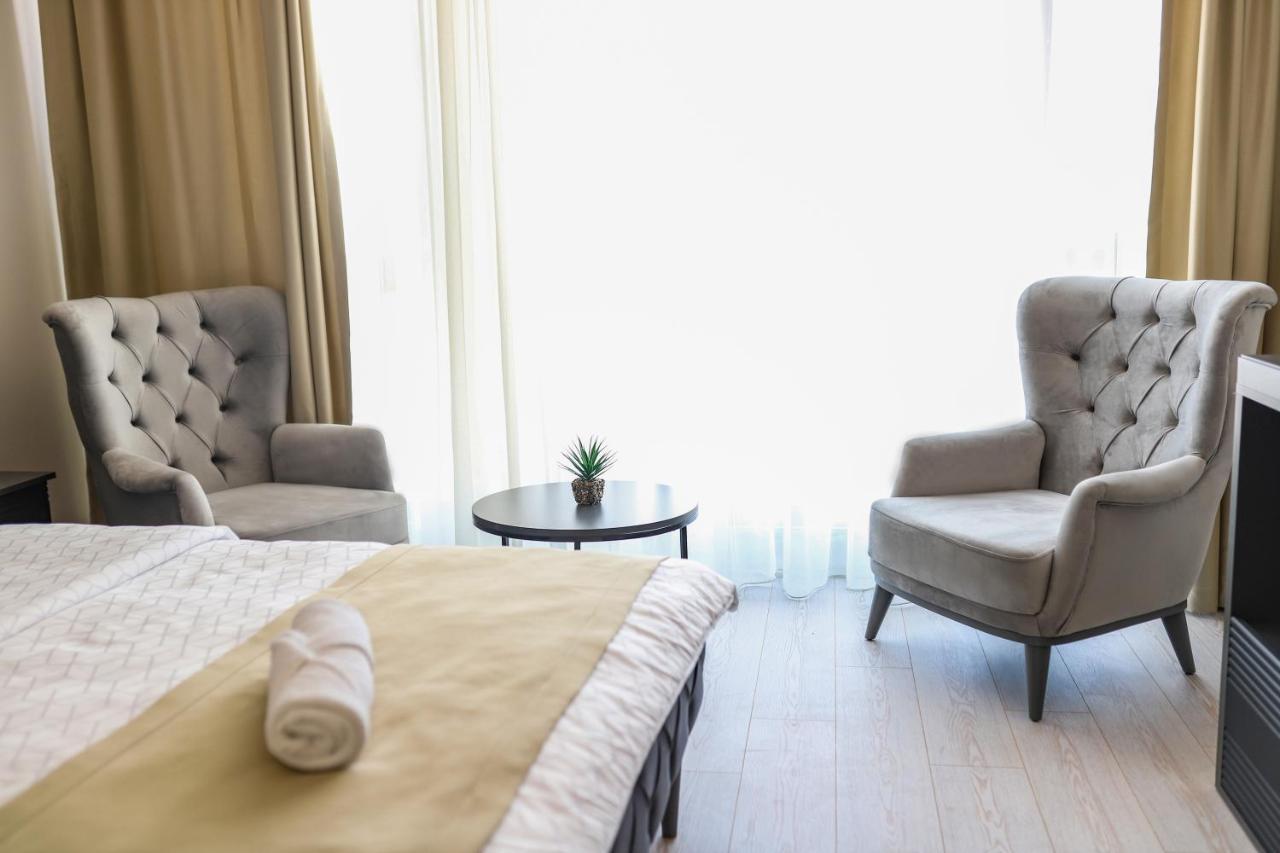 Petra Hotel Tuzla Istanbul Bagian luar foto